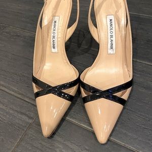 Perfect Carrie Bradshaw shoe! Manolo Blahniks that are chic and light weight